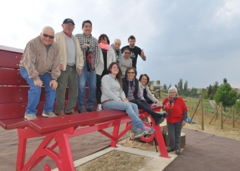 Inaugurata la Panchina Gigante rosso Barbera.
